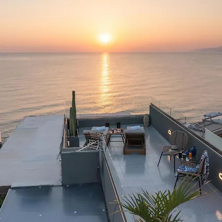 Front Hersonissos (Crete)
