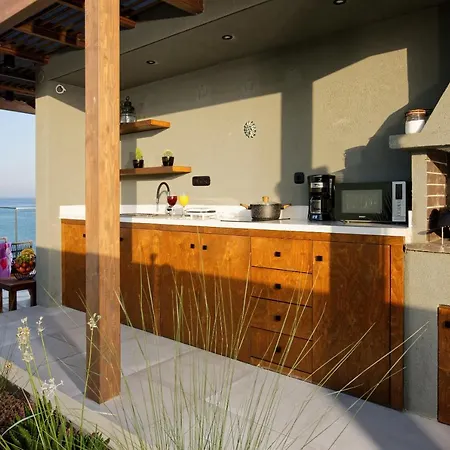 Front Villa Hersonissos (Crete)